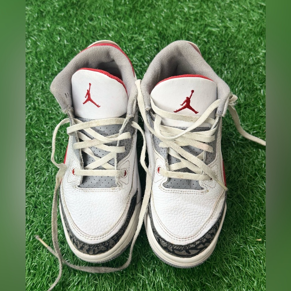Jordan 3 Retro
Fire Red (2022)‎ (PS) Size 1Y